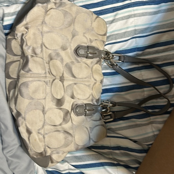 Silver Coach purse - Picture 2 of 7